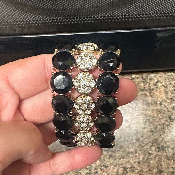 Fashion Bracelet - Picture 1 of 3